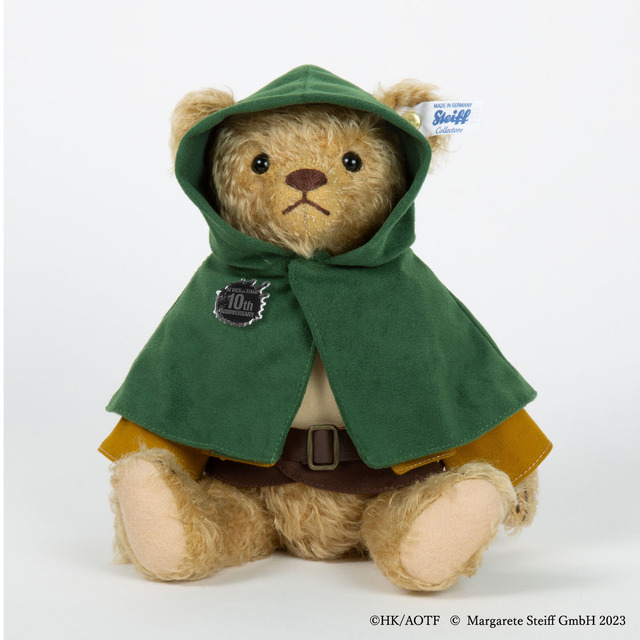 進撃の巨人」エレンが”テディベア”に♪ アニメ放送10周年記念、ドイツ