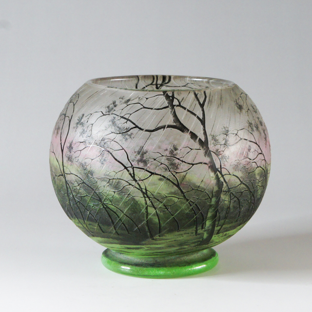 ドーム兄弟「風雨樹林文花瓶」《アンティックかとう》