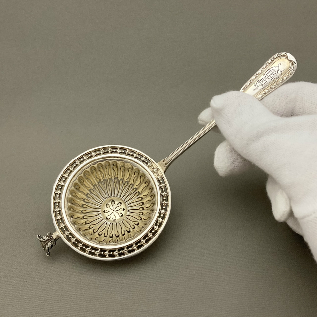 Emile Puiforcat「Emile Puiforcat ティーストレーナー