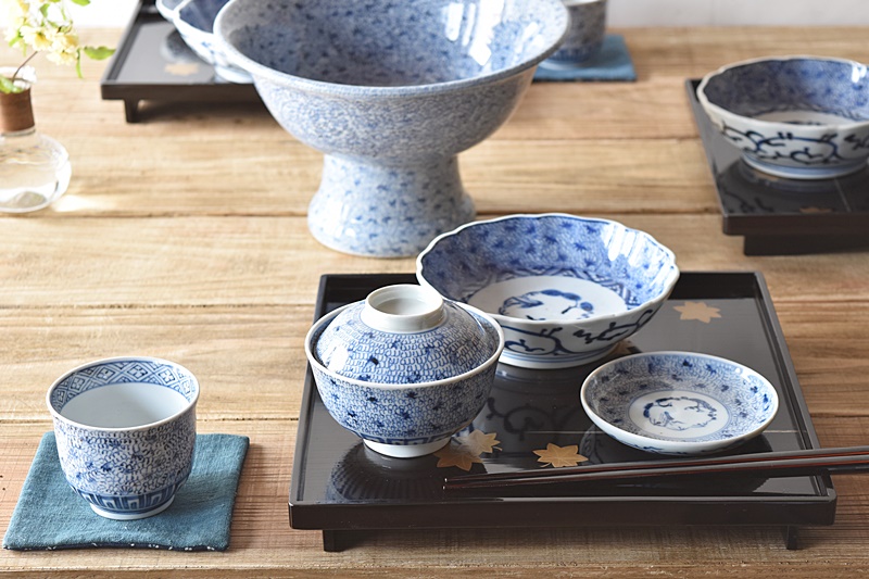 古伊万里 染付 微塵唐草 成化年製文 小皿 - 生活骨董と古布の