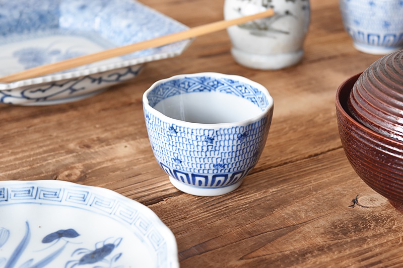 古伊万里 染付 微塵唐草 蕎麦猪口 輪花型向付 - 生活骨董と古布の