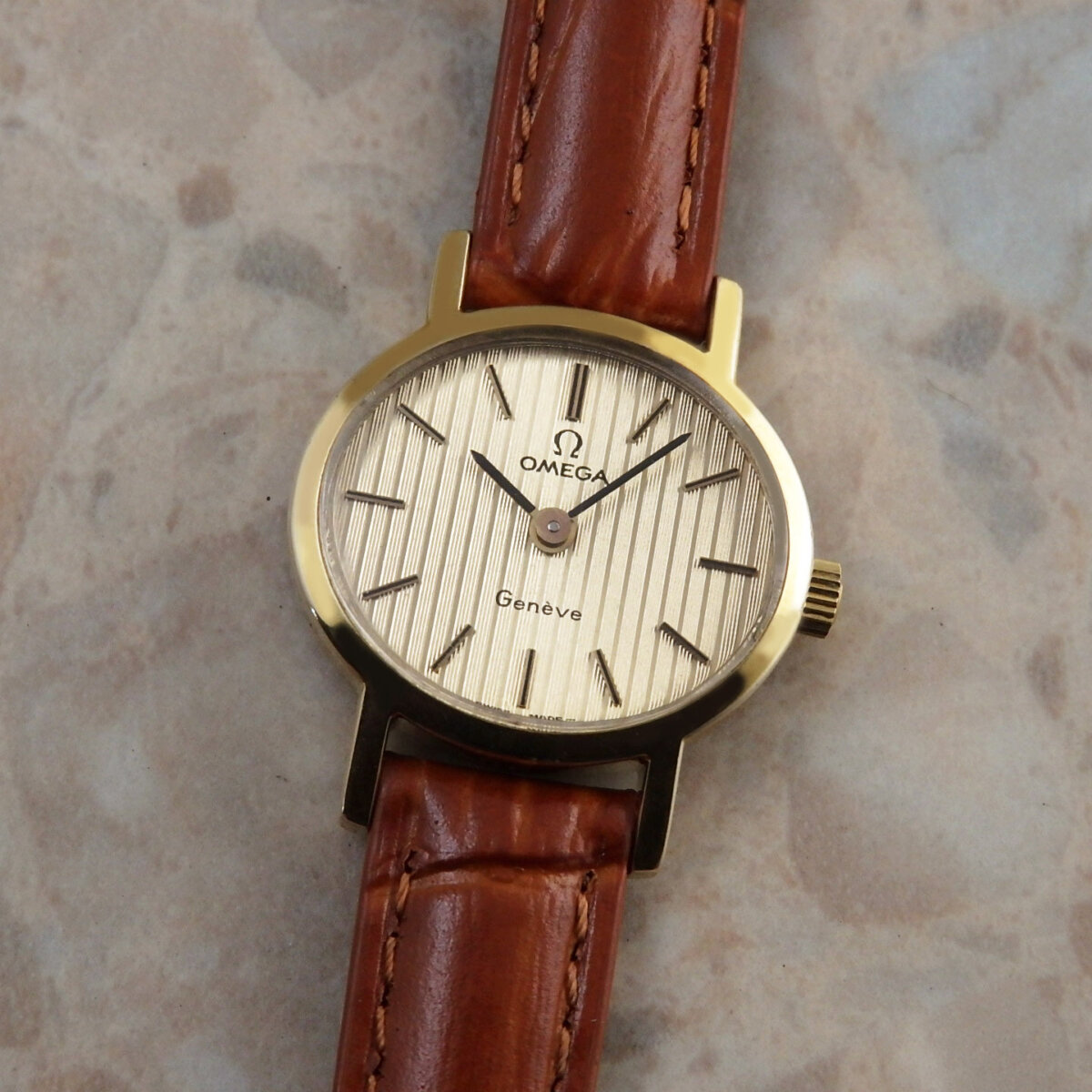 オメガ レディース アンティーク 時計 1974年 | アンティーク時計の