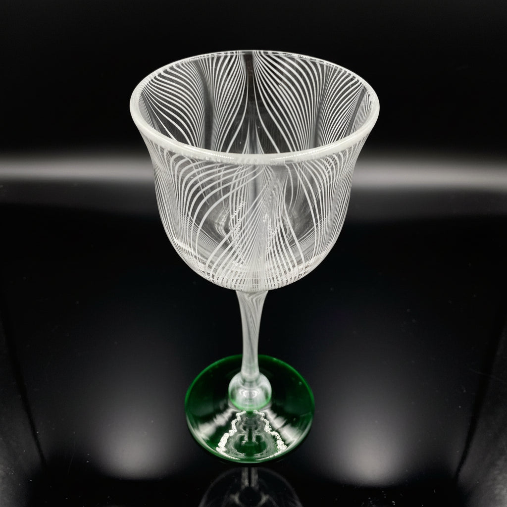 石井康治 傑作「海月（くらげ）」 深海の浮遊を極める手吹き硝子