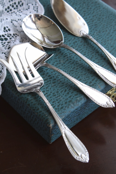 蔓花のオードブルサーバーセット フランス アンティークストリュフ