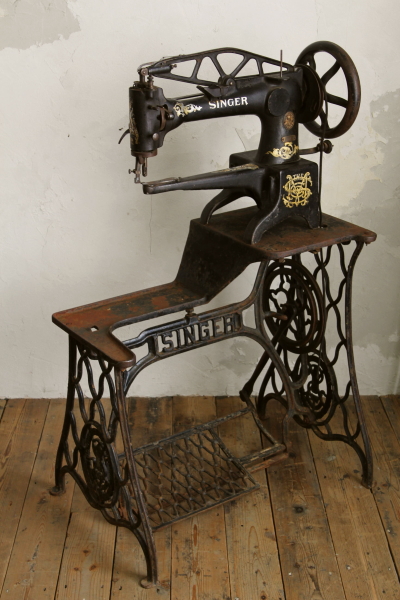 アンティークミシン シンガーSINGER29k3 靴修理皮革八方 工業産業用