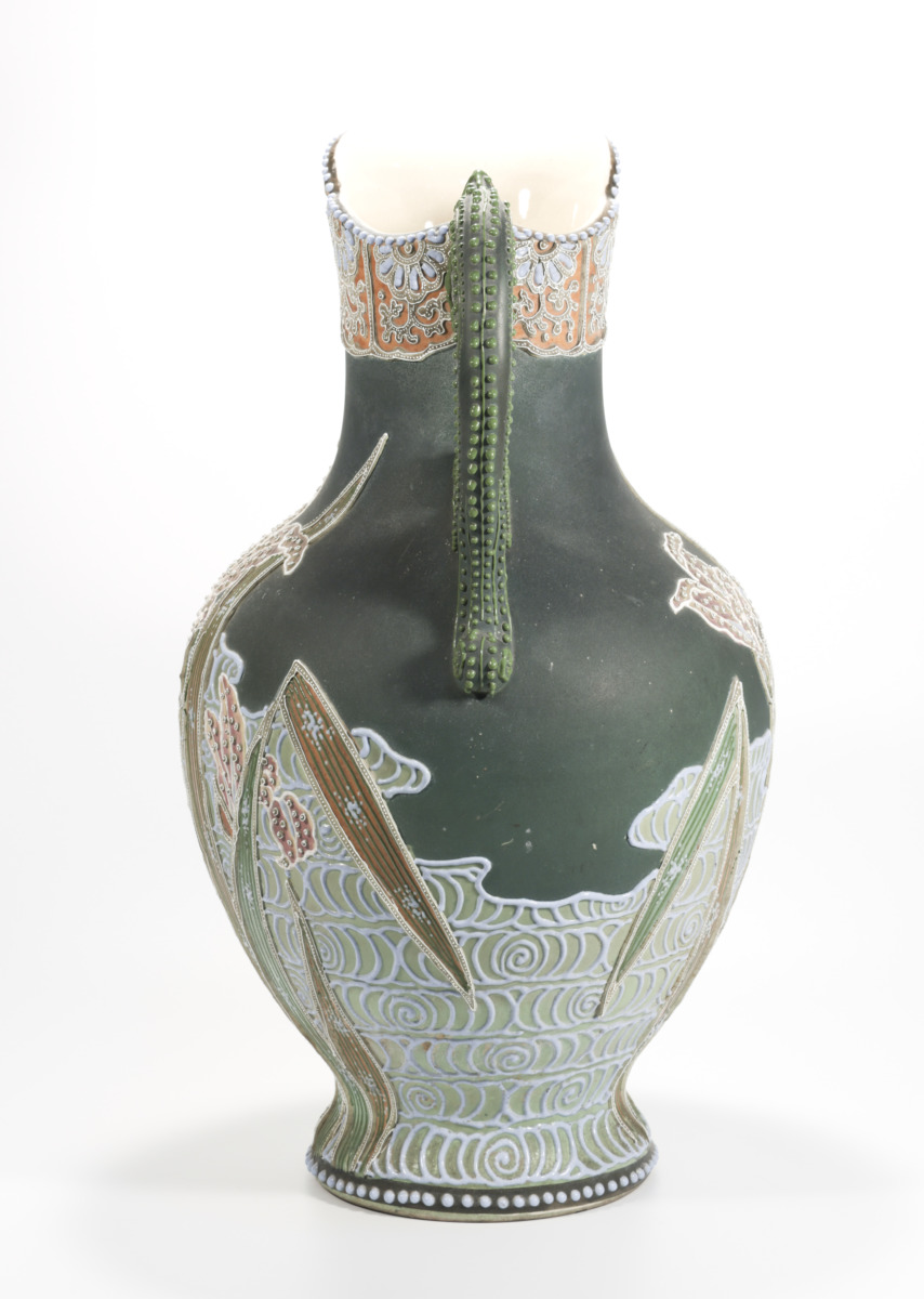 大日本錦光山造之 色絵盛上花図花瓶 - 古好屋