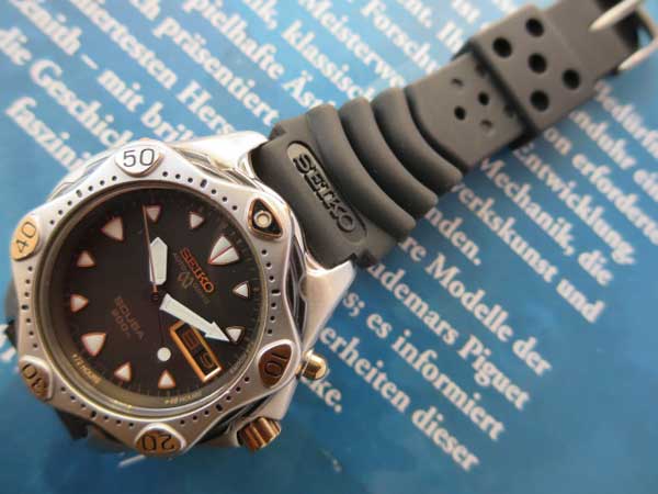 セイコー SCUBA ダイバー 200M 初期オートクォーツ 希少モデル | アン