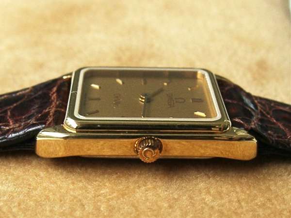 オメガ デ・ビル クオーツ OMEGA De・Ville QUARTZ スクエアフェイス