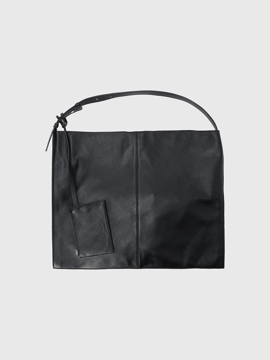 レザーラージショルダーバッグ