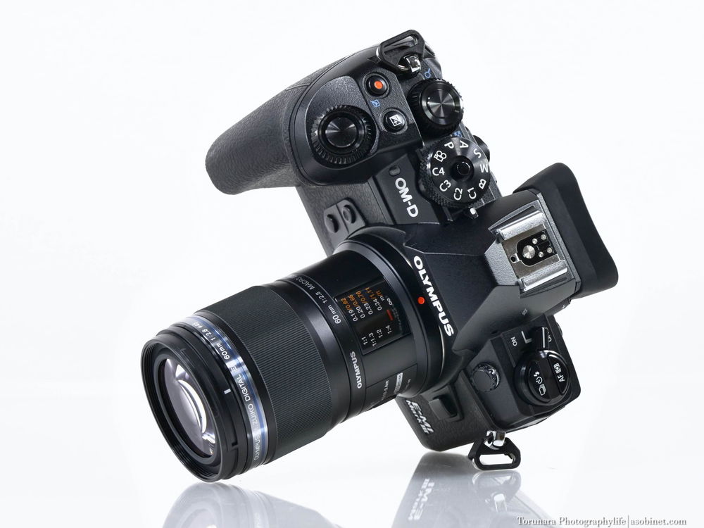 OMDS「M.ZUIKO ED 60mm F2.8 Macro」レンズレビュー 外観・AF編 - とるなら