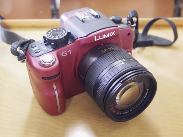 ミラーレスカメラの礎を築き上げた「LUMIX G1」との思い出 | あそぶログ！
