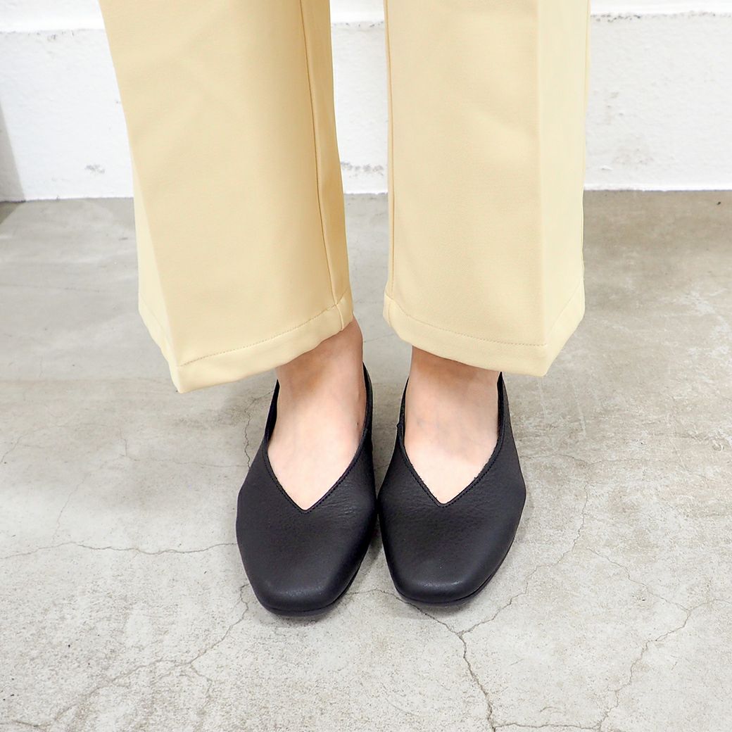 防水｜Vカットフラットシューズ（EN_5360269） | あしながおじさん