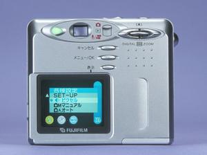 ASCII.jp：FinePix 30i (1/3)