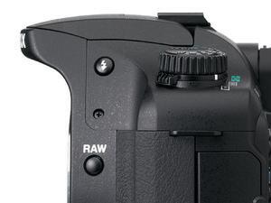 ASCII.jp：ペンタックス、1000万画素CCDを搭載した久々の中級機