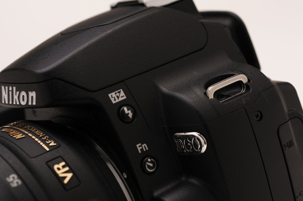 ASCII.jp：ニコン「D60」──手ぶれ補正＋高感度で、昼夜を問わず撮れ