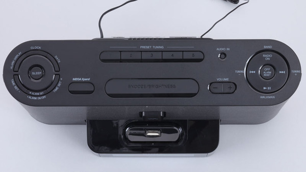 ASCII.jp：“お部屋で”“車で”ウォークマンを堪能できる最新スピーカー (3/3)