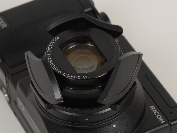 ASCII.jp：GXRに裏面照射CMOSを！ レンズユニット 「P10」の実力 (1/3)