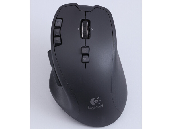 ASCII.jp：13ボタンを備えた無線/有線両対応マウス G700 (1/3)