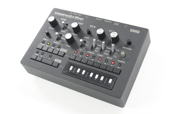 ASCII.jp：今こそ原点のアナログへ――コルグ入魂のシンセ「monotribe