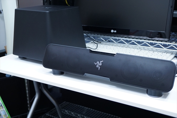 ASCII.jp：省スペースで本格サラウンド！ ゲーマー向けサウンドバー
