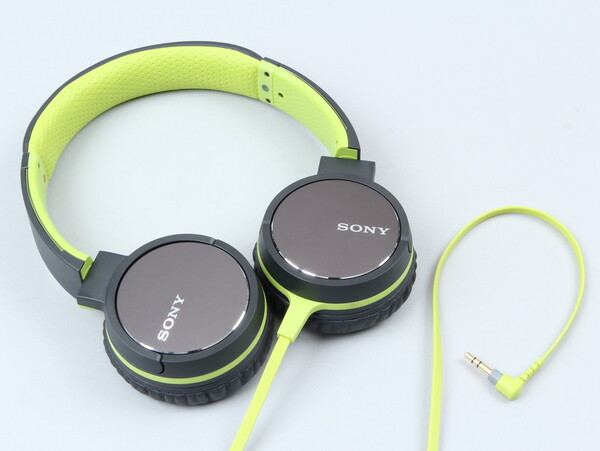 ASCII.jp：低音重視のソニーヘッドフォン「MDR-ZX770」はIngressに