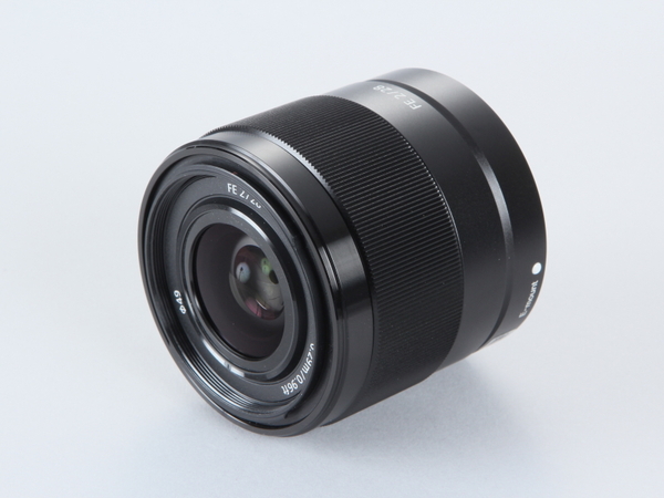 ASCII.jp：魚眼や超広角としても使える！ ソニーのフルサイズ対応28mm