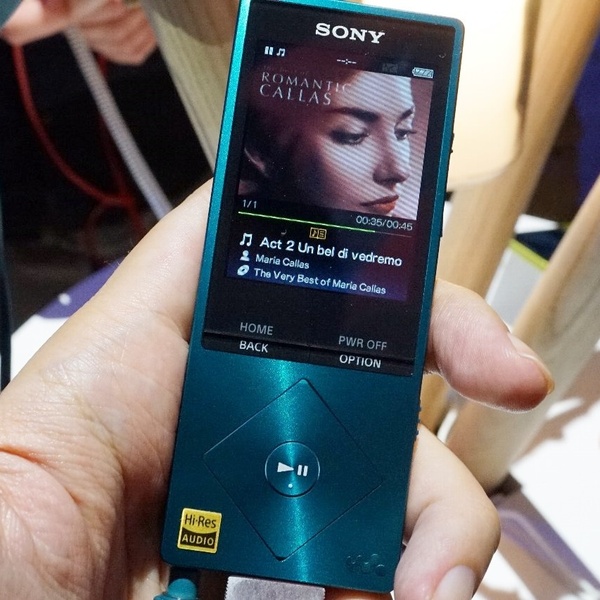 ASCII.jp：ソニーが新ウォークマンA、高音質モデルZX100、デスクトップ