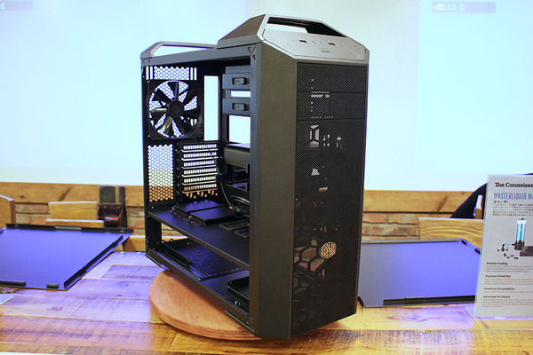 ASCII.jp：CoolerMasterが組み替え可能なPCケース「MasterCase 5」を発表