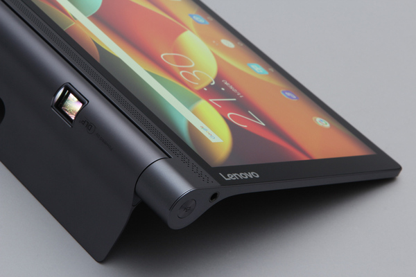 ASCII.jp：内蔵プロジェクターが便利！ 10.1型タブレット「YOGA Tab 3