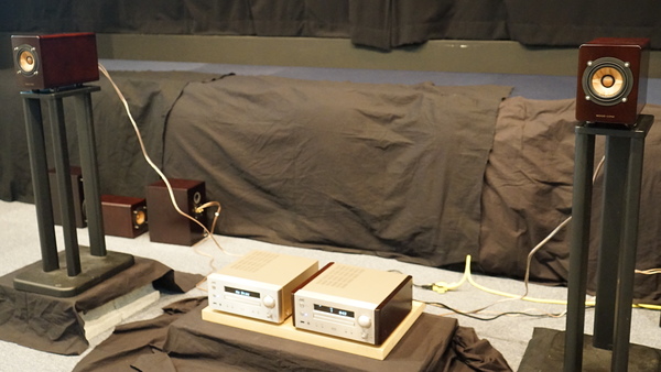 ASCII.jp：人工熟成材で音質向上！ JVCがウッドコーンスピーカー2製品