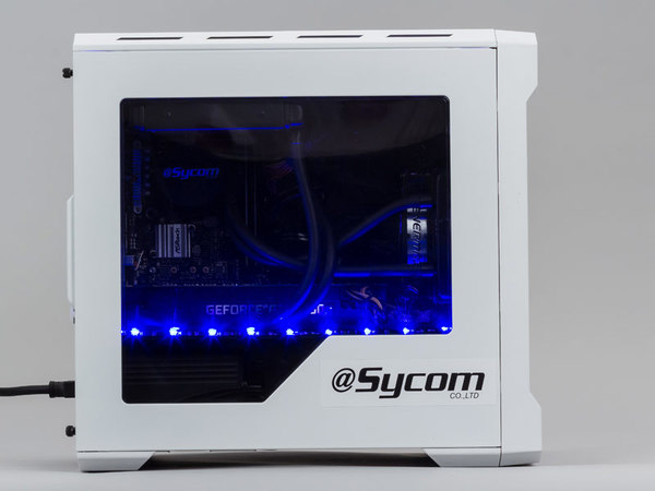 ASCII.jp：小型で最強グラフィックス搭載可能ゲーミングPCは冷却も豪快