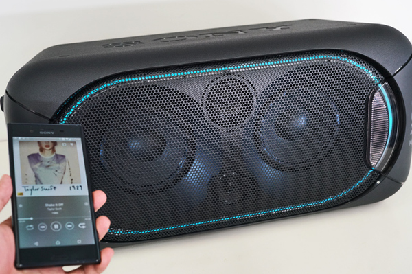 ASCII.jp：屋外用PA機材にもなるスピーカー「SRS-XB60」：Xperia周辺機器