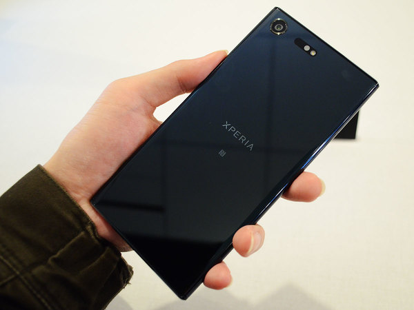 ASCII.jp：待望のSIMフリー版「Xperia XZ Premium」が登場 ドコモ版と