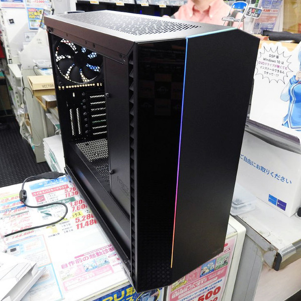 ASCII.jp：Fractal Designの3面強化ガラス採用ケース「Vector RS」