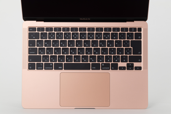 ASCII.jp：安心して使える相棒的なマシン「M1版MacBook Air」レビュー