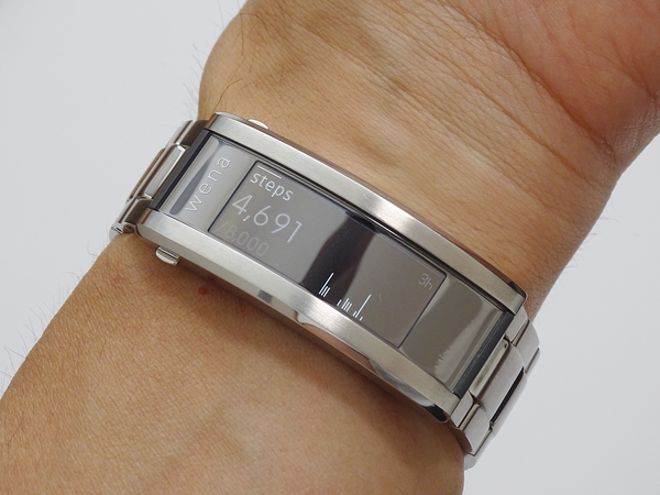 ASCII.jp：ソニー「wena 3」の革新性を取り込んだ！ シチズン異色の