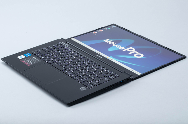 まさに“Pro”仕様、最大23.5時間駆動で軽量・堅牢・セキュアー！ 安