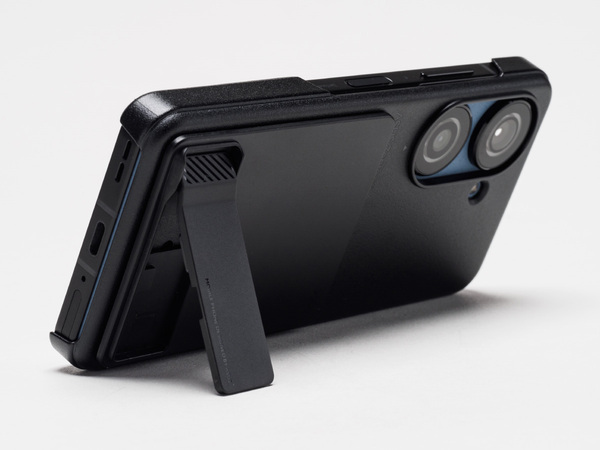 ASCII.jp：ASUS「Zenfone 10」国内発売！ コンパクトでハイエンド