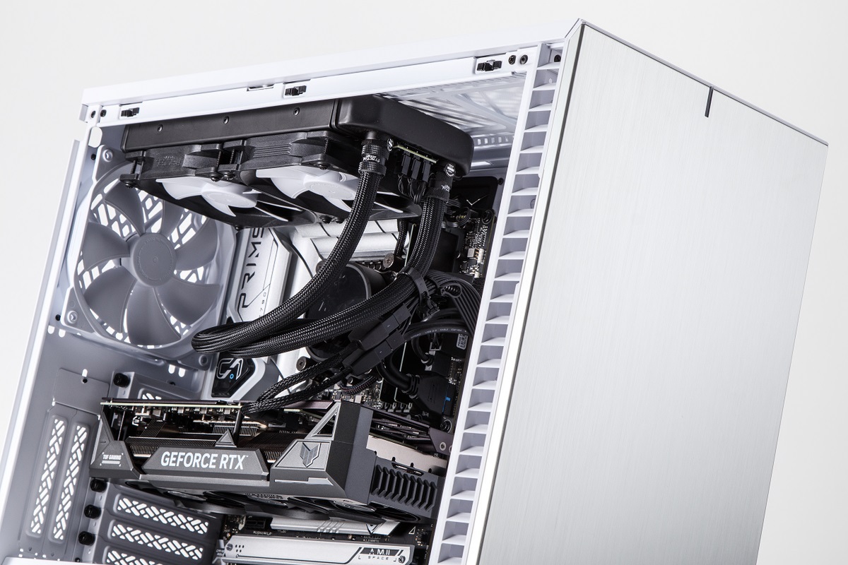 ASCII.jp：Core i7-14700KFを搭載したプレミアムPC、20コア/28スレッド