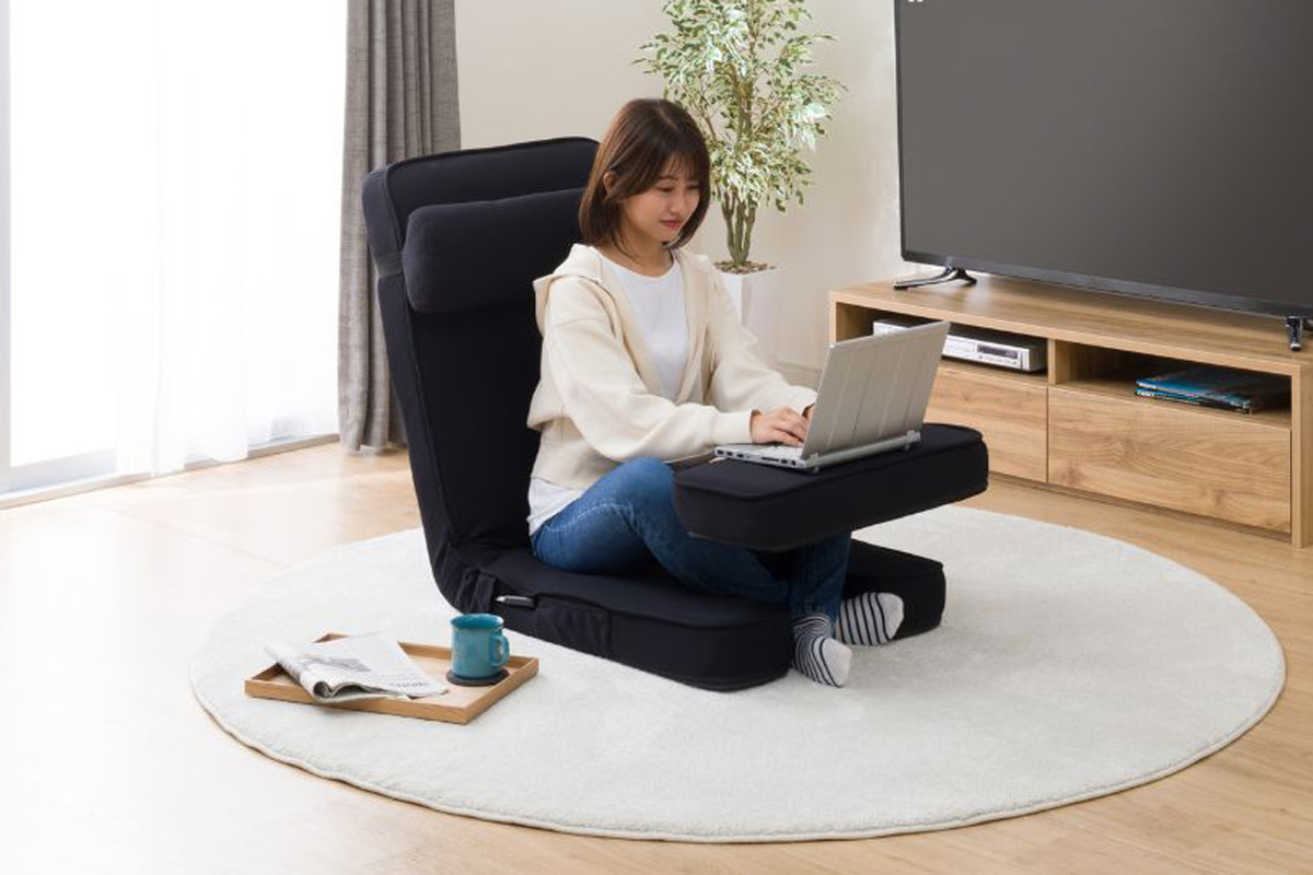 ASCII.jp：ニトリ、ゲーミング座椅子にワイド幅モデルを追加。テーブル付き