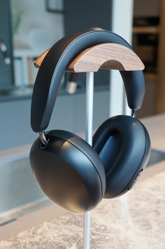 Sonos初のプレミアムヘッドホン「Sonos Ace」登場、サウンドバーとの