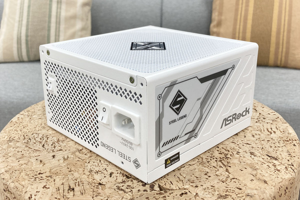 ASCII.jp：ASRock初の電源ユニットから感じるただならぬ気配！ マザー