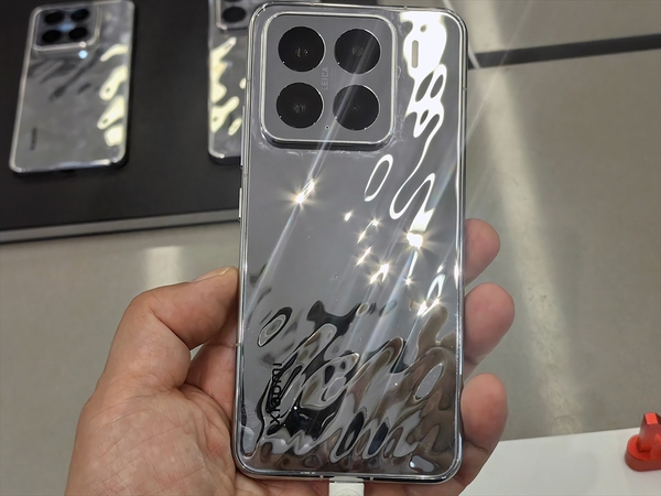 ASCII.jp：もはやアート！ シャオミ「Xiaomi 15 シルバー版」は背面の