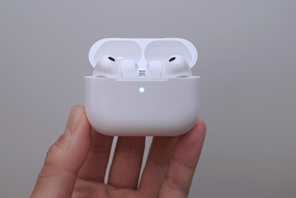 ASCII.jp：実機を触ってわかった！ AirPods Pro 3の装着感とノイキャン