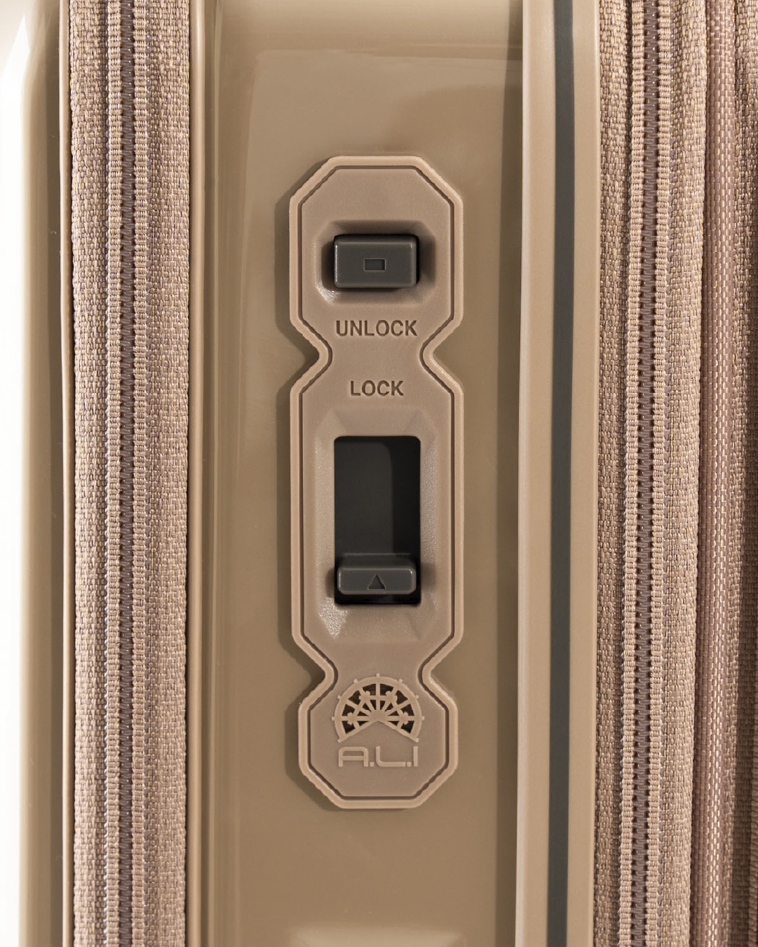 デカかるEdge フロントオープン | スーツケース｜アジア・ラゲージ