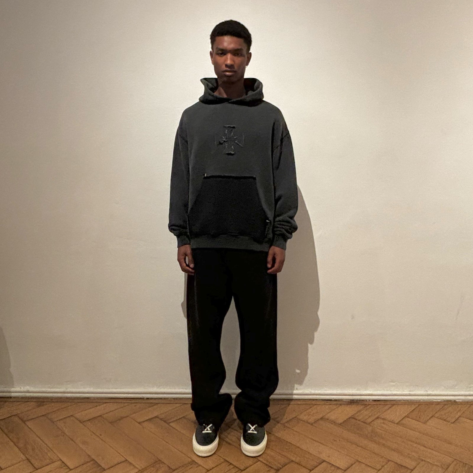 CROSS PATCH VINTAGE HOODIE - ASKYURSELF