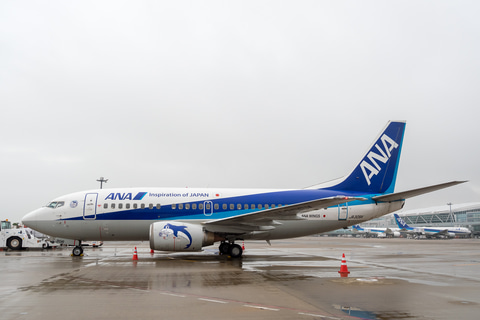 ANAのボーイング 737-500型機「スーパードルフィン」がラストフライト