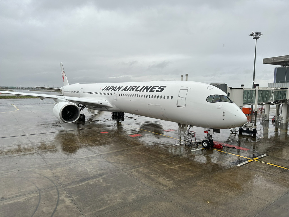 JALの新フラッグシップ機、世界初公開 - トラベル Watch