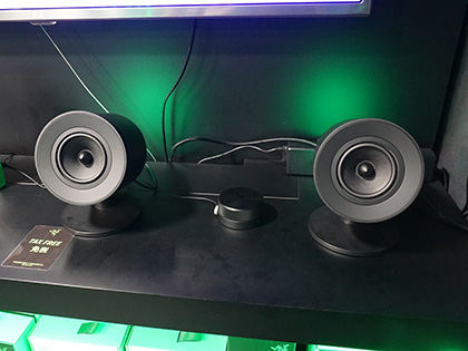 Razerのゲーミングスピーカー「Nommo V2」シリーズが発売、THX Spatial