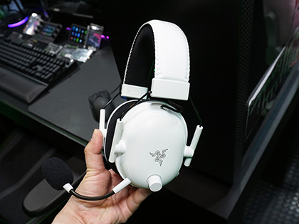 Razerのヘッドセット「BlackShark V2 Pro」にアップグレード版、カラー